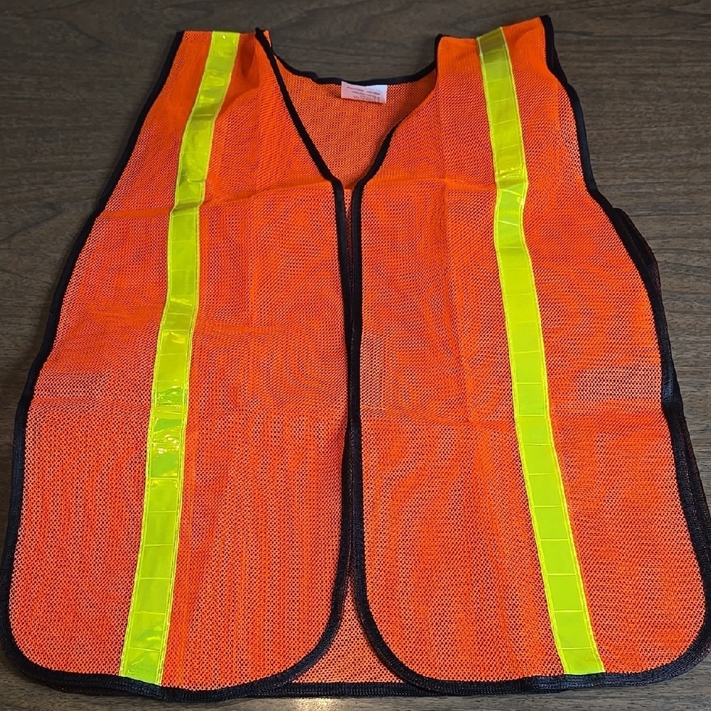 Safety Vest, One Size,‎ NWOT
